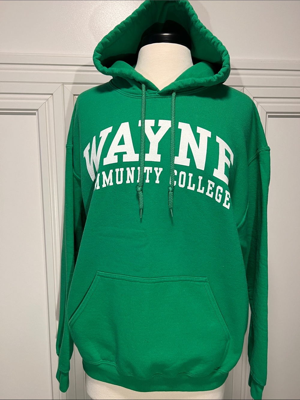 Men’s GREEN Heavy Blend Pullover Sweatshirt-Gildan Brand-Wayne Community College